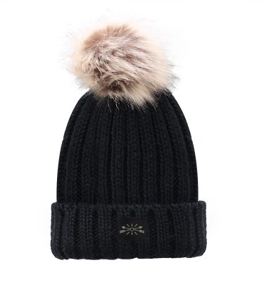 Gorro de Pompón de Pelo en Negro